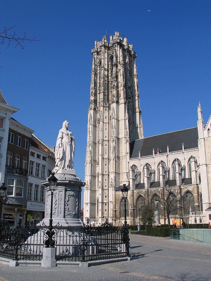 Stadswandeling te Mechelen en trapjes lopen in de St Rombouts toren